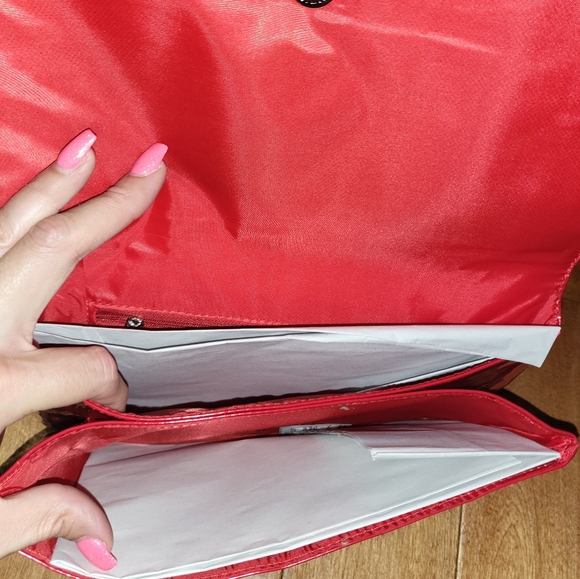 Red clutch bag Nwt - Picture 7 of 9